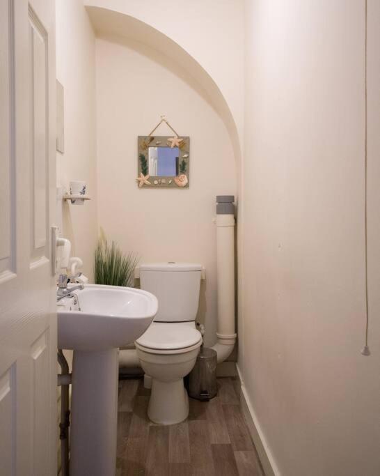 City Centre 4 Bedroom House 윈체스터 외부 사진