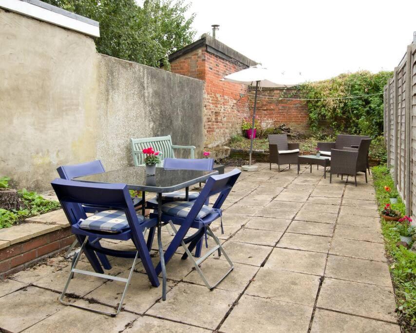 City Centre 4 Bedroom House 윈체스터 외부 사진