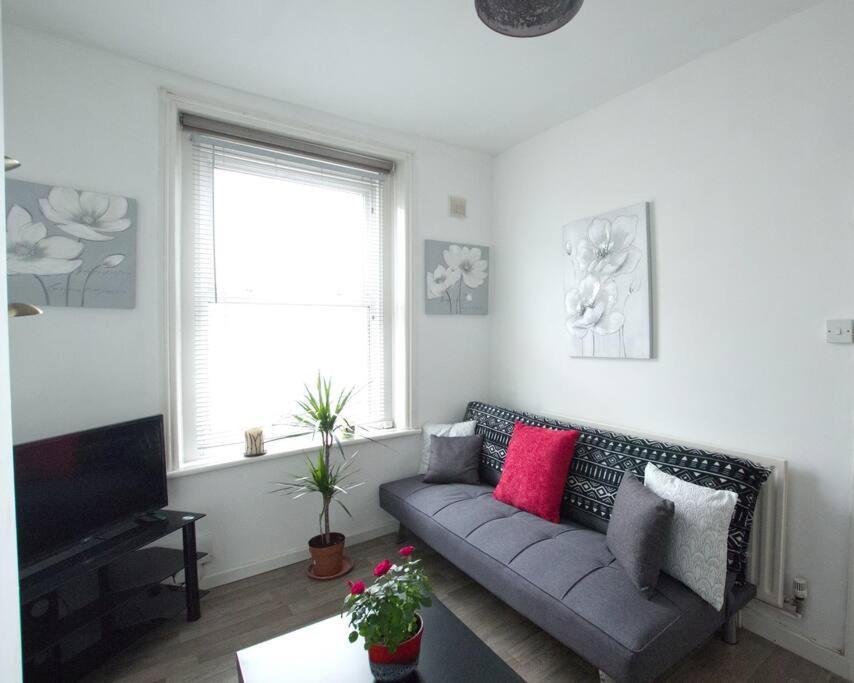 City Centre 4 Bedroom House 윈체스터 외부 사진