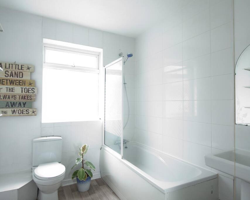 City Centre 4 Bedroom House 윈체스터 외부 사진